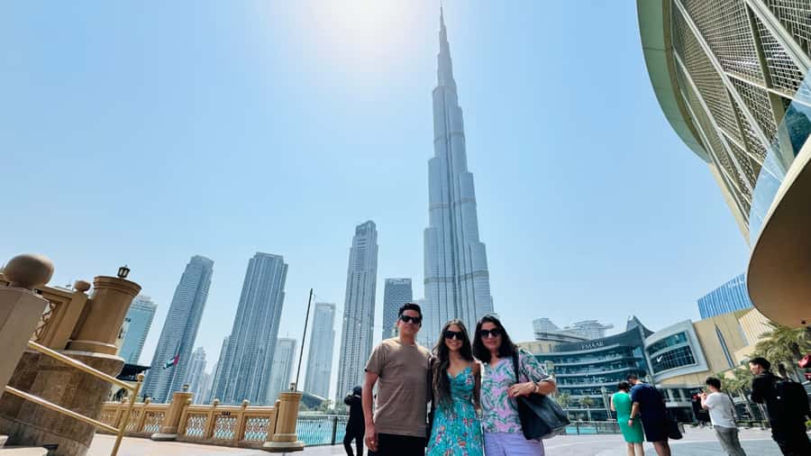 Dubai: Traditional and Modern Tour with Burj Khalifa Ticket - Souk Madinat Jumeirah and the view toward the Palm
