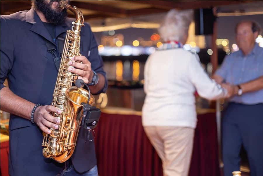 Dubai: Water Canal Cruise and La Perle Show with Dinner - Moving from the boat to La Perle