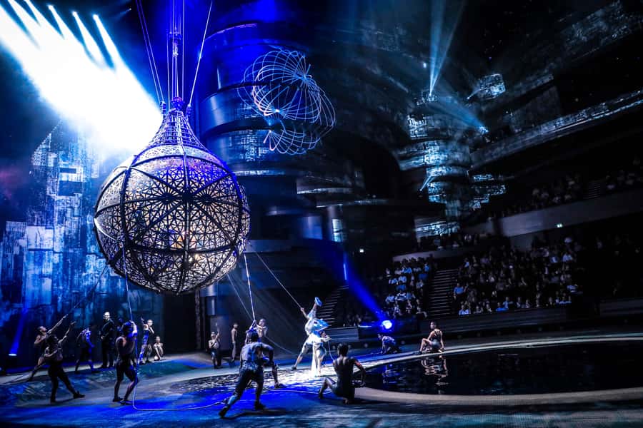 Dubai: Water Canal Cruise and La Perle Show with Dinner - Why La Perle is worth the evening