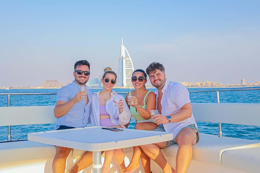 Dubai Waves & Dunes: Luxury Yacht Cruise w/ Red Dunes Safari - Why Lahbab’s red sand is worth the ride