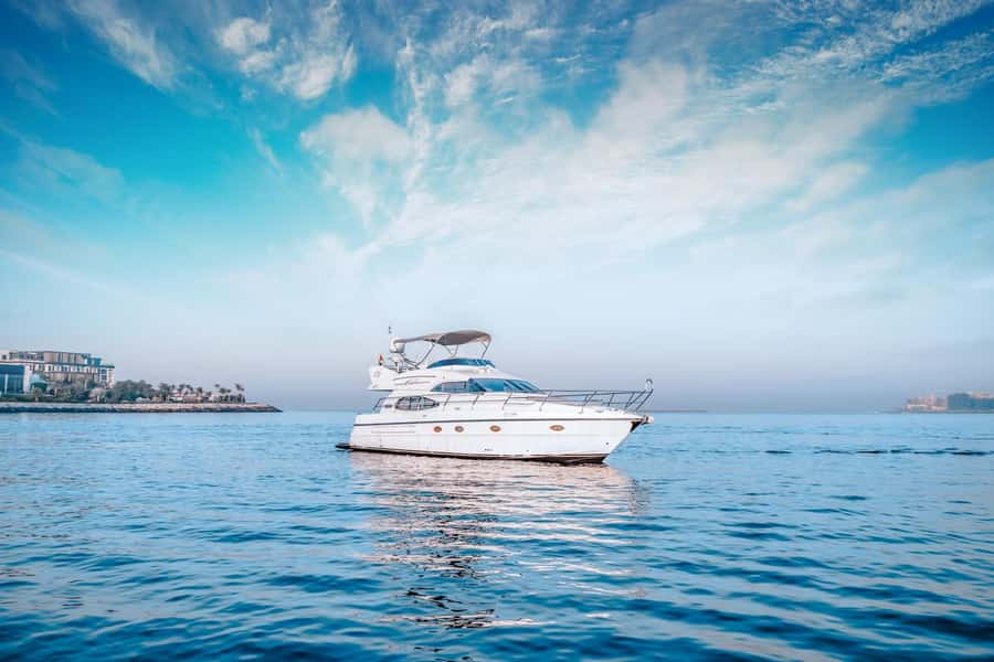 Dubai Yacht Tour - Boat Trip upto 12 guests Private event - Two Hours For A Better First Trip