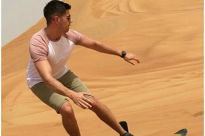 Dubia 4x4 Dune Bashing, Sandboarding, Camel Riding and Bbq Dinner - A low-cost way to sample Dubai’s desert