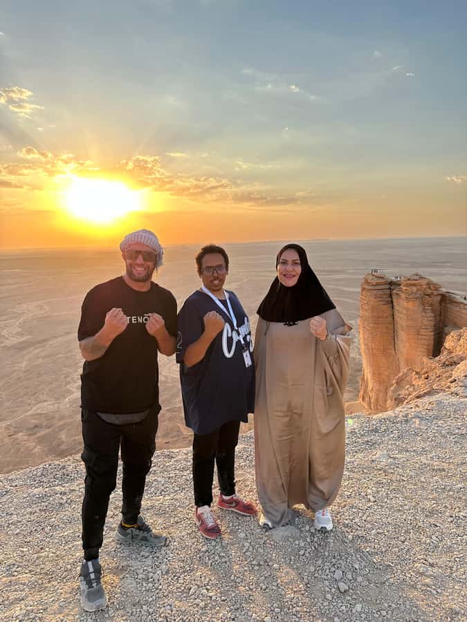 Edge of The World Riyadh,Camel Ride ,Bat Cave Visit & Dinner - Why the Edge of the World is worth the long ride