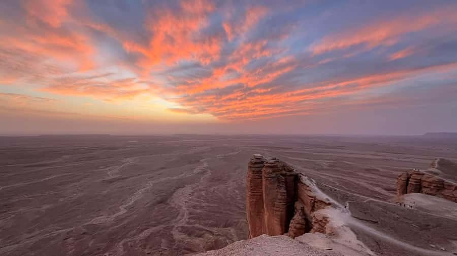 Edge of The World Riyadh,Camel Ride ,Bat Cave Visit & Dinner - A short camel ride across the desert