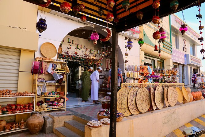 Enjoy the beauty of Fanja, Samail، Izki & Nizwa on a special trip - Birkat Al Mouz combines palms, ruins, and open time