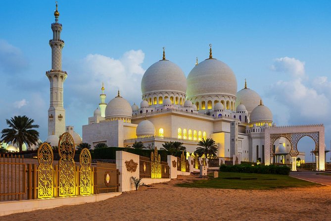 Exclusive Abu Dhabi Discovery: Private City Tour & Grand Mosque - Emirates Palace offers the polished Abu Dhabi photo stop