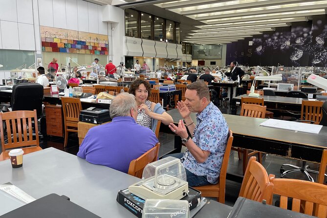 Exclusive Private Tour in The Israel Diamond Exchange - The hands-on lesson on the 4 Cs