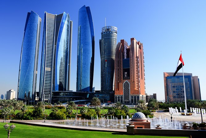From Abu Dhabi: Sheikh Zayed Mosque, Royal Palace & Etihad Tower - Etihad Towers: skyline views and a 30-minute stop