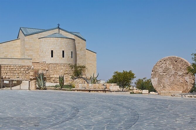 From Amman : Madaba, Mount Nebo and Dead Sea Full day tour - What the private car adds