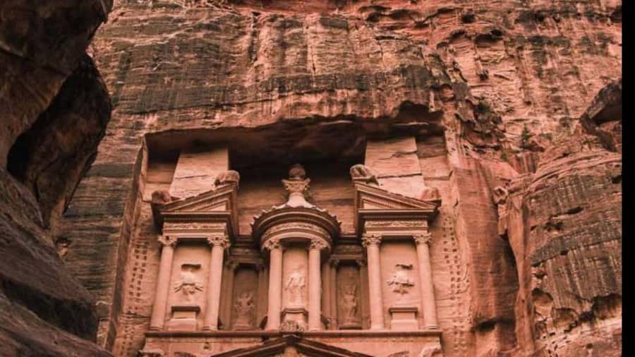 From Amman: Petra and Dead Sea Day Trip - Three hours among Petra’s carved tombs