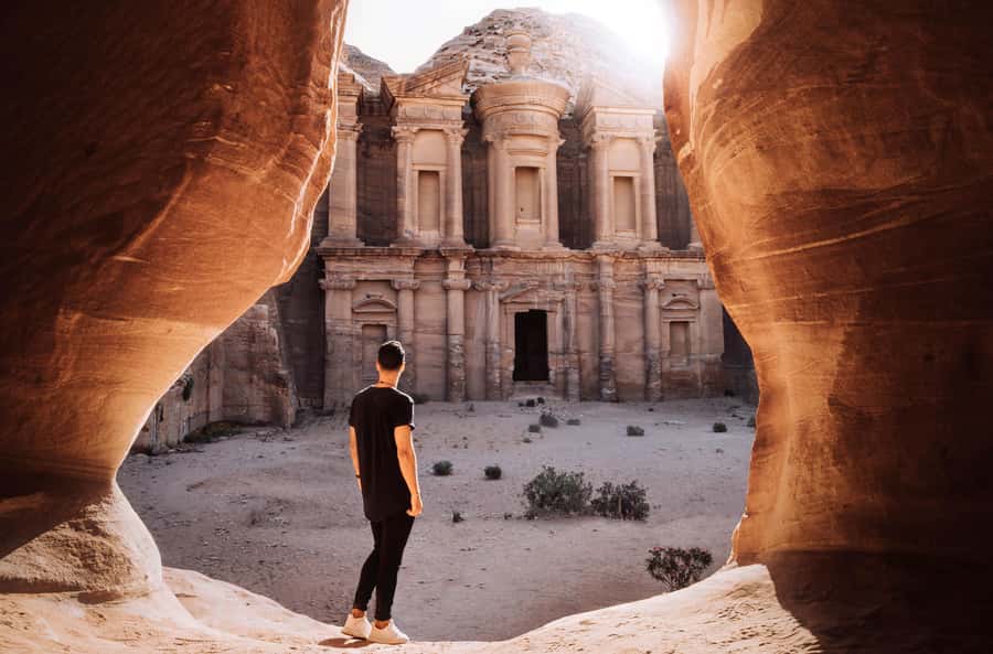 From Amman: Petra Private Tour - Entering Petra through the Siq