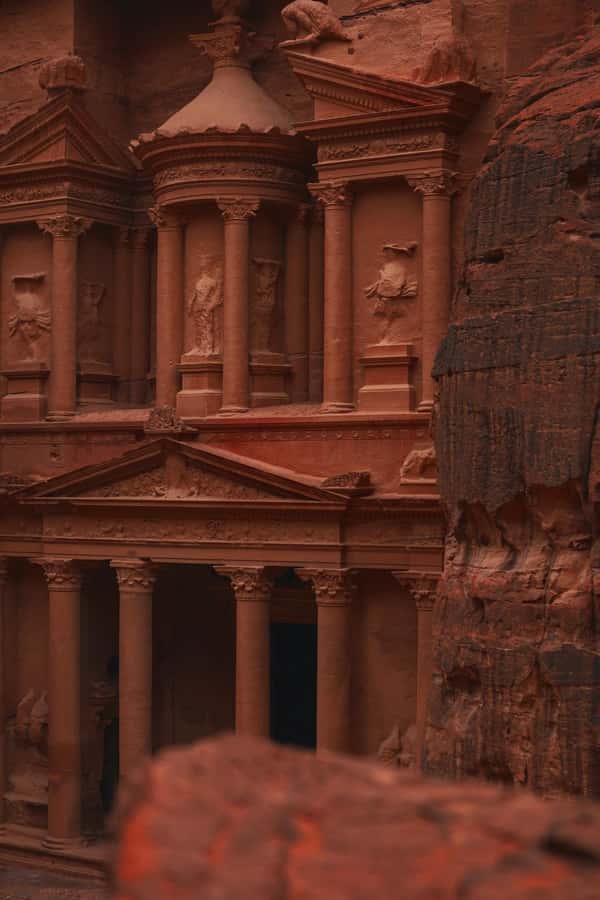 From Amman: Petra & Wadi Rum Private/Group Full Day Tour - Transport, group size, and the driver experience