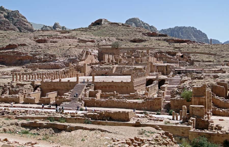 From Amman: Private Day Trip to Petra with Pickup - Weather, crowds, and the physical reality