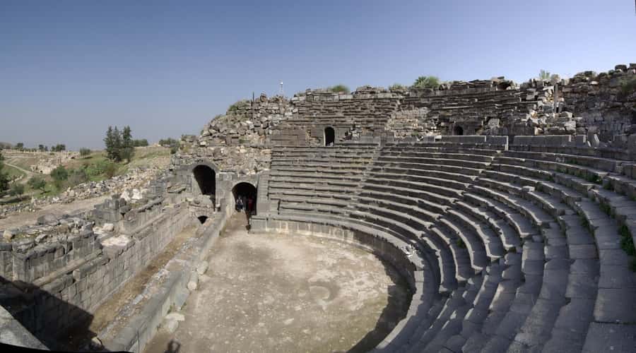 From Amman: Private Jerash, Ajloun Castle, and Umm Qais Tour - Choosing between the three tour options