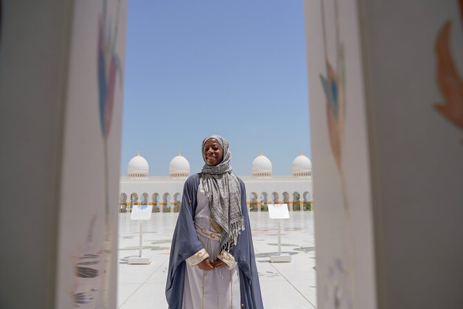 From Dubai: Abu Dhabi Full-Day Trip with Louvre & Grand Mosque - Transport, group size, and the long-day reality