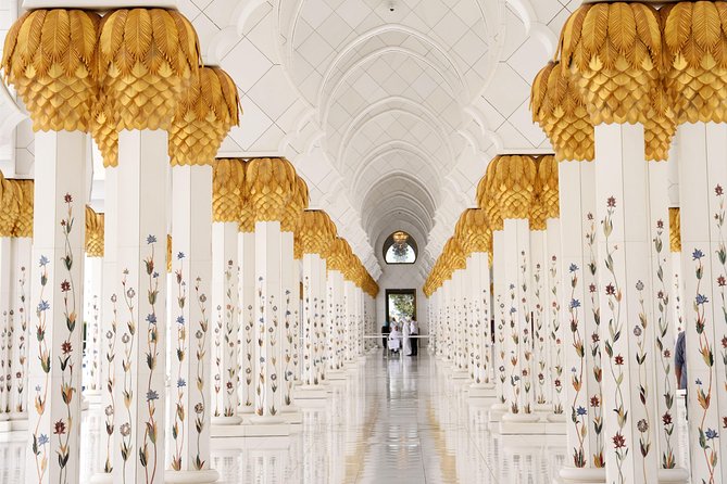 From Dubai: Abu Dhabi Heritage Tour, Qasr Al Watan, Grand Mosque - Lunch at Marina Mall, with the bill on you