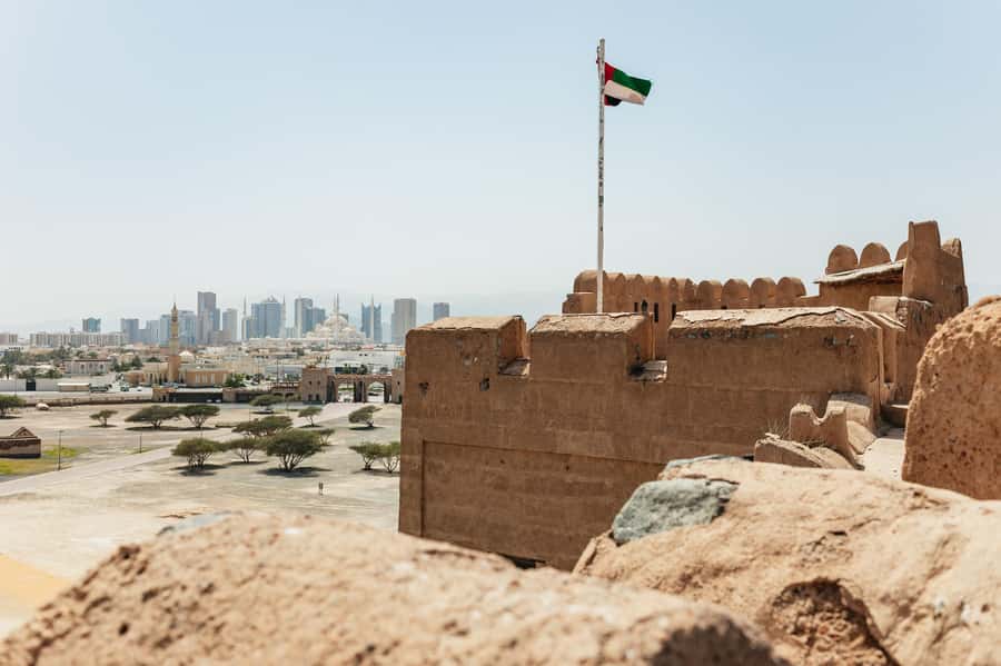 From Dubai: Fujairah East Coast Tour - Khor Fakkan Beach and the Gulf of Oman