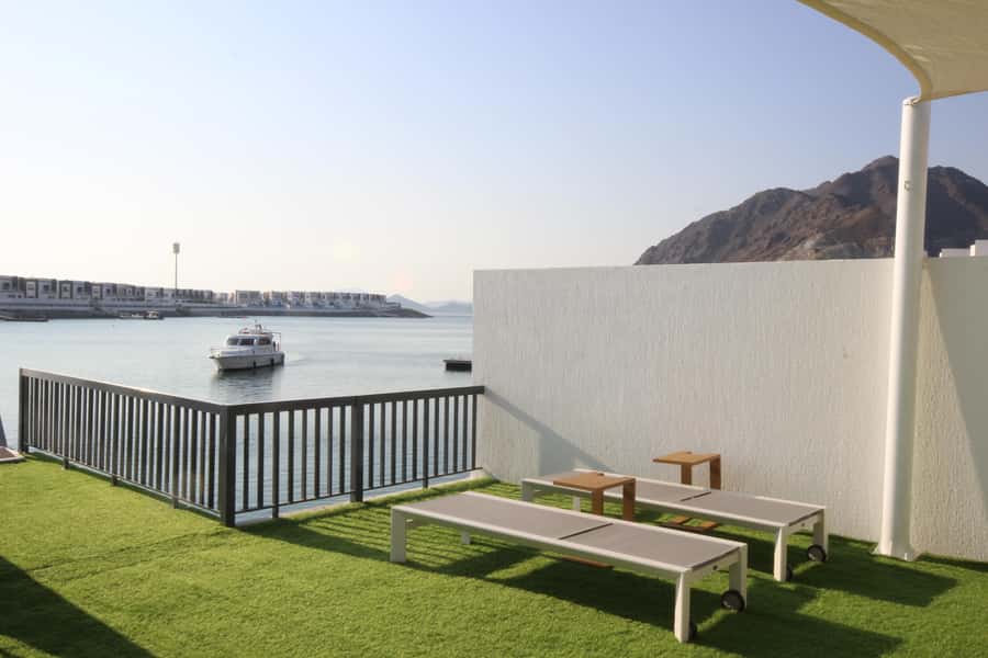From Dubai: Fujairah Snorkeling with Turtles, Transfer & BBQ - Weather can change the plan