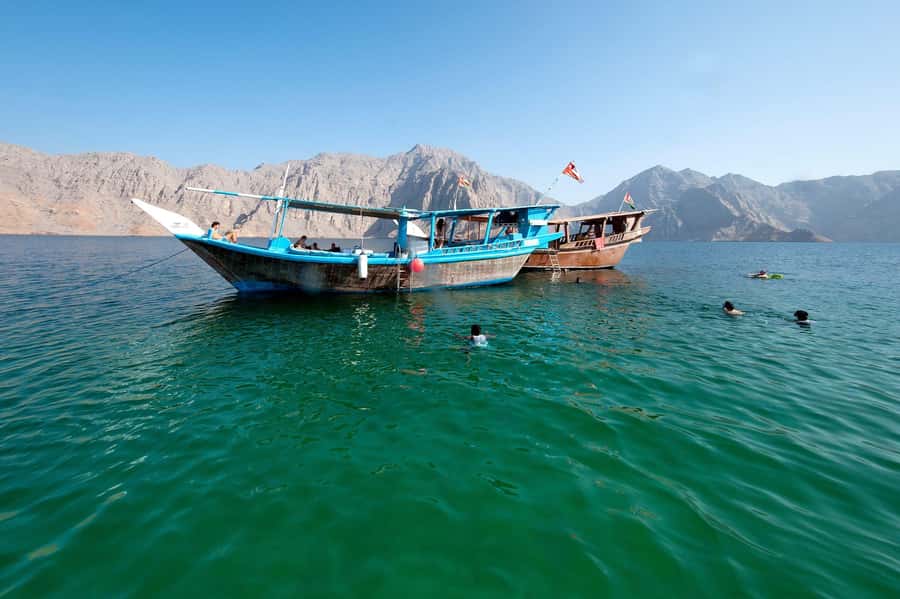 From Dubai to Norway of Arabia|Telegraph Island| Dhow Cruise - The 6 AM drive from the UAE to Khasab