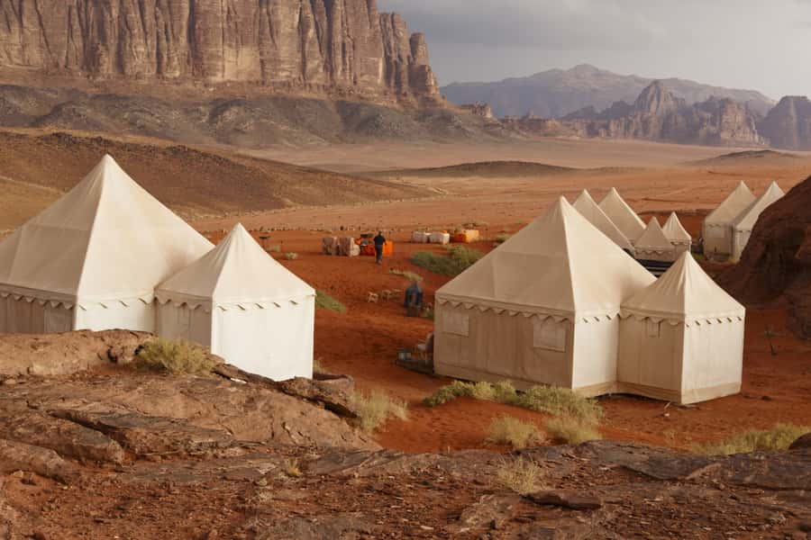 From Eilat: 2-Day Petra & Wadi Rum Tour with Camp Stay - Walking into Petra through the Siq