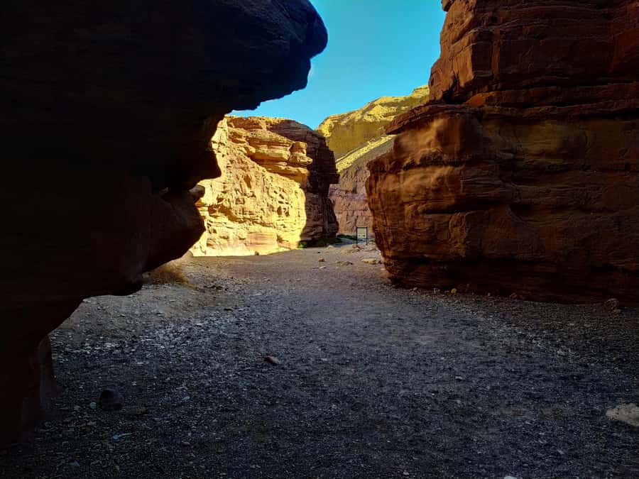 From Eilat: Red Canyon Guided Tour - Why the guide matters here