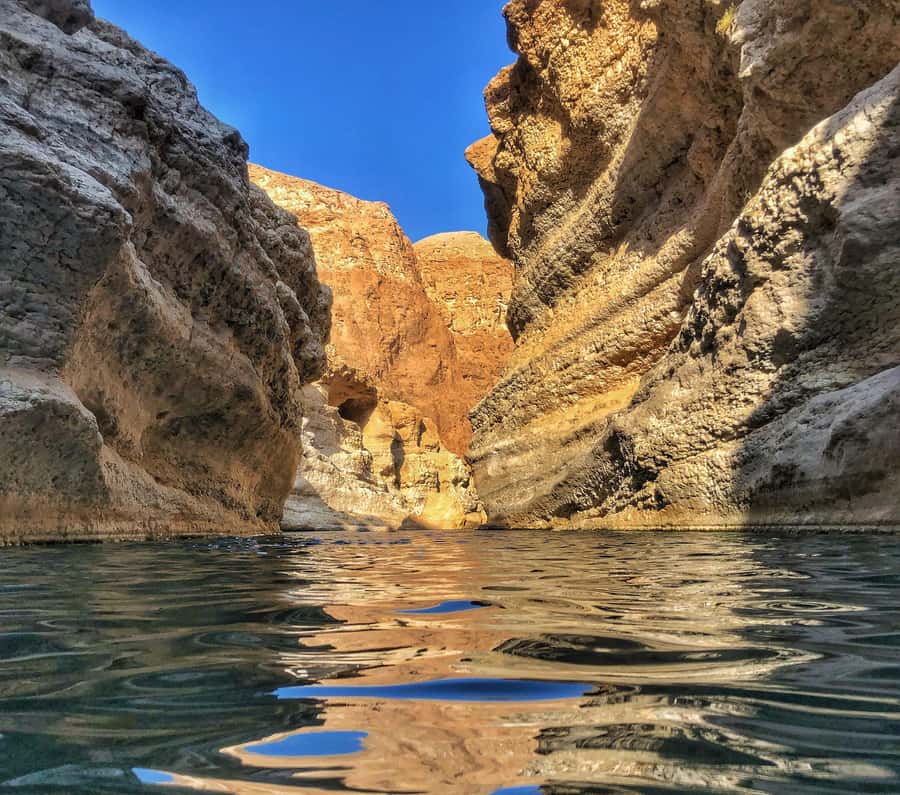 From Muscat: Wadi Shab & Bimmah Sinkhole Full-Day Tour - Why Wadi Shab is worth the long ride