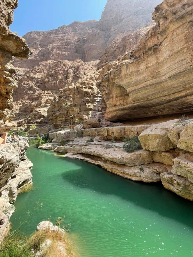 From Muscat: Wadi Shab & Sinkhole Private Tour & Free Lunch - A local lunch after the water