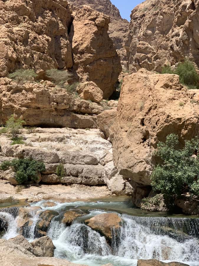 From Muscat: Wadi Shab & Sinkhole Private Tour & Free Lunch - Heat, clothing, and practical preparation