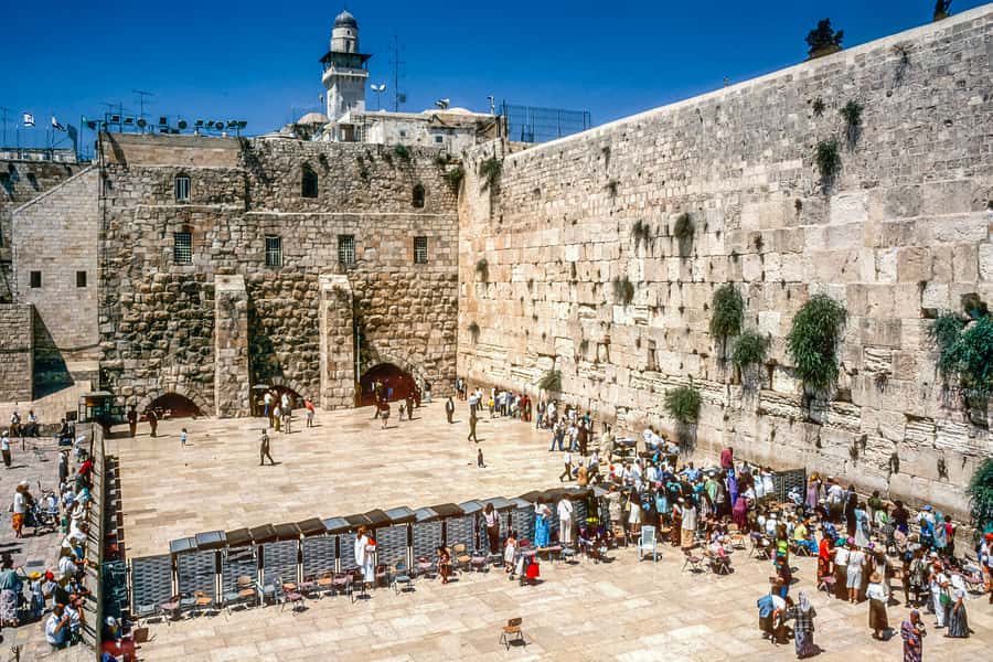 From Tel Aviv: Jerusalem and Bethlehem Guided Day Trip - Tel Aviv pickup and the road to Jerusalem