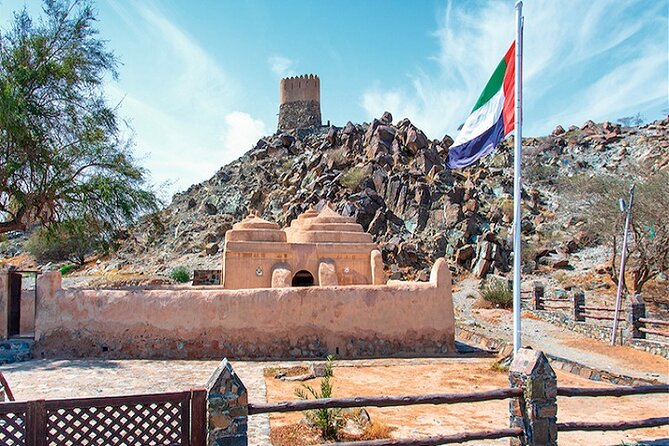 Fujairah East Coast Tour with Visit to Sheikh Zayed Mosque - Why Fujairah makes a good change from Dubai