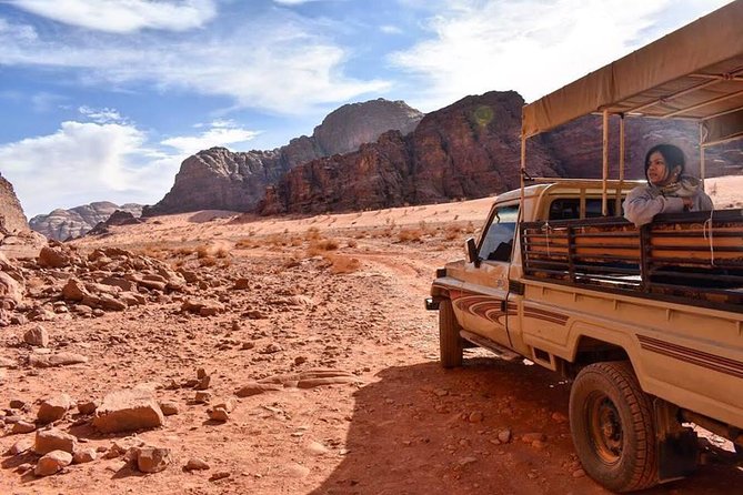 Full day jeep tour - Al Ramal red dunes: the most playful stop
