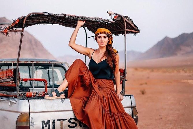 Full-Day Jeep Tour and Sleeping in cave Night Under the Stars - Khazali Canyon and old marks in the rock