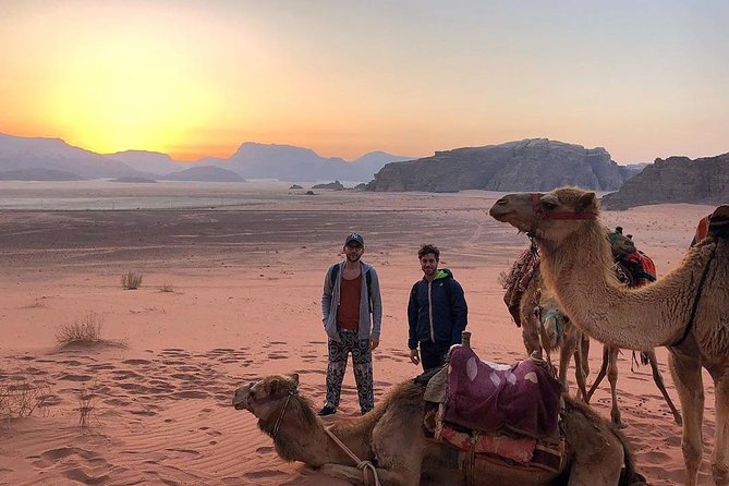Full-Day Jeep Tour & Overnight - Guide style and the private format