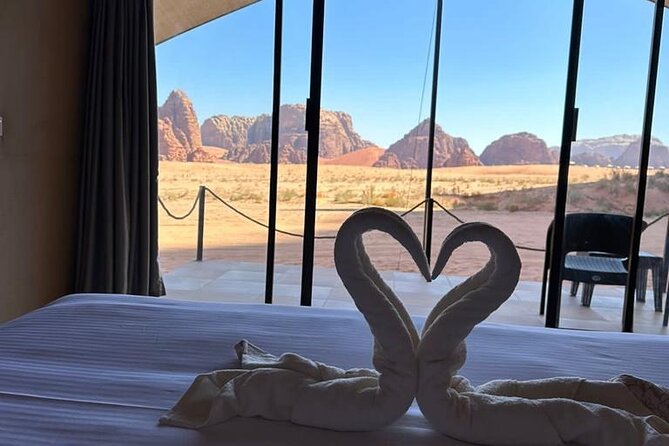 Full-Day Jeep Tour & Sleep in Luxury Tent with private Bathroom - Lunch with Bedouin-style staples