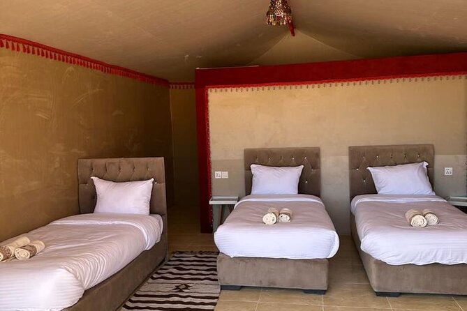 Full-Day Jeep Tour & Sleep in Luxury Tent with private Bathroom - Mushroom Rock and the red and yellow desert