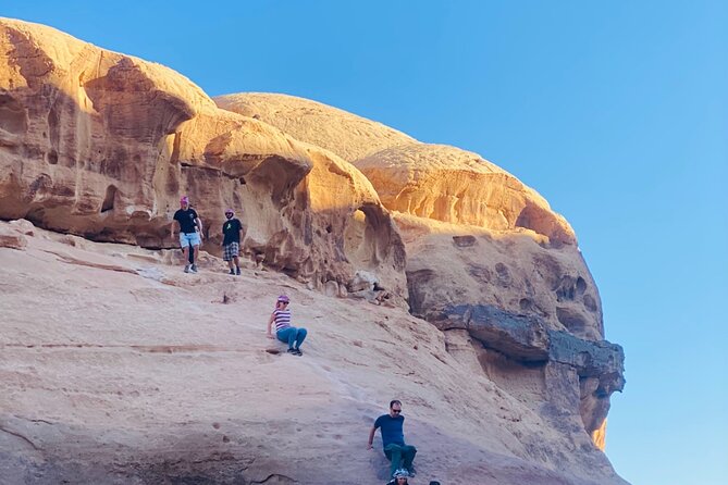 Full Day Jeep Tour & Traditional Lunch - Wadi Rum Desert Highlights - Why a full day works better in Wadi Rum