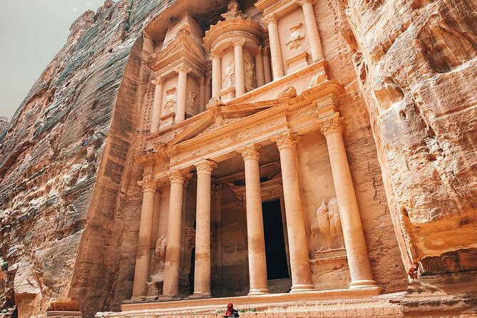 Full Day Tour Petra and Wadi Rum from Amman - The 90-minute transfer to Wadi Rum