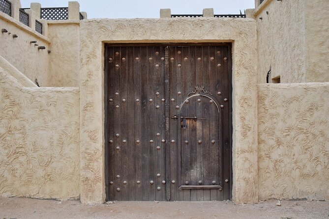 Full-Day Tour Qatar North And West - Al Thakira’s mangroves add a natural break