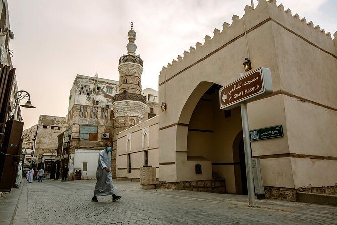 Guided Tour in Jeddah by local woman - Starting at Jeddah Old Gate