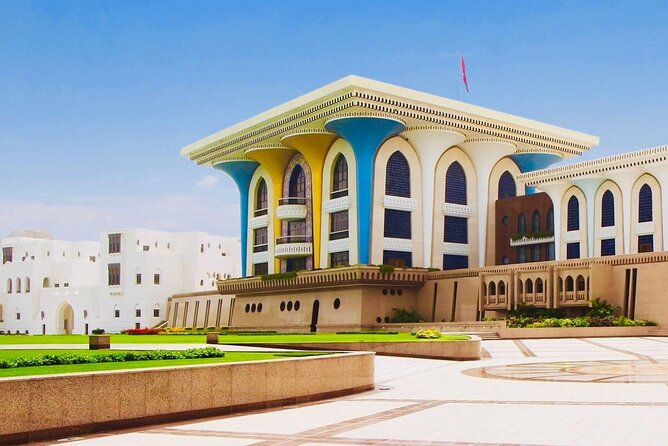 Half-Day Private Muscat City Tour - Top Landmarks in Just 4 Hours - What the private format adds