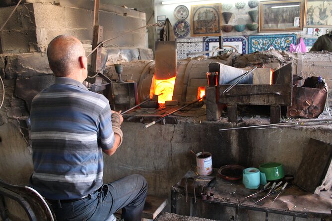 Hebron and Bethlehem Private Tour - Hebron glass, pottery, and a working craft tradition