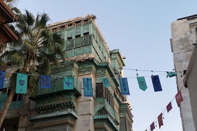 Historic District Tour in Jeddah by a Local Guide - Al-Shafei Mosque, one of the old town’s oldest places of worship