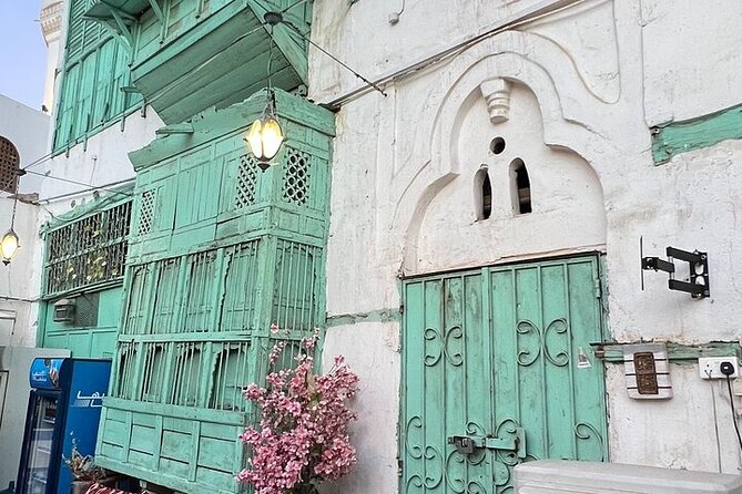 Historical & Heritage Tour in Jeddah Al Balad - Nassif House and the old symbols of Jeddah