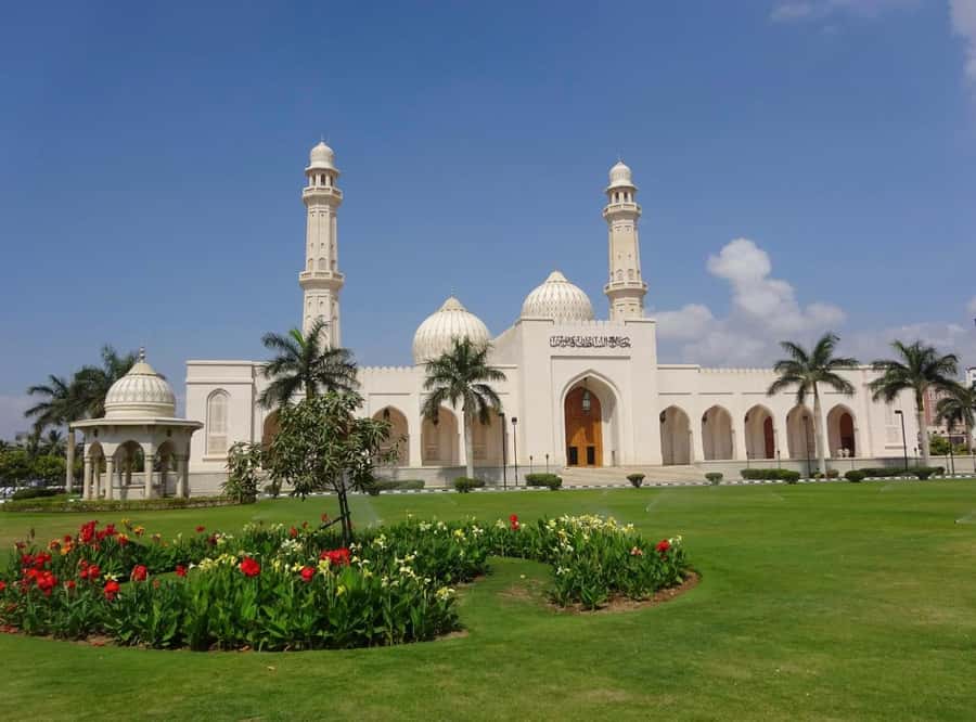 Historical Salalah City Tour - A palace photo stop with limited access
