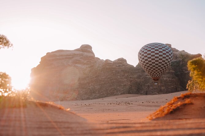 Hot Air Balloon Flight at Wadi Rum - Why a balloon is a different way to see Wadi Rum