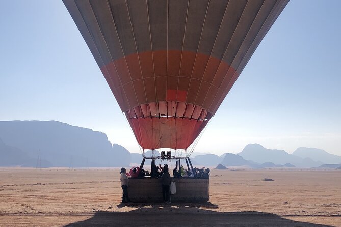 Hot Air Balloon Flight at Wadi Rum - The pilots and the feel of the operation