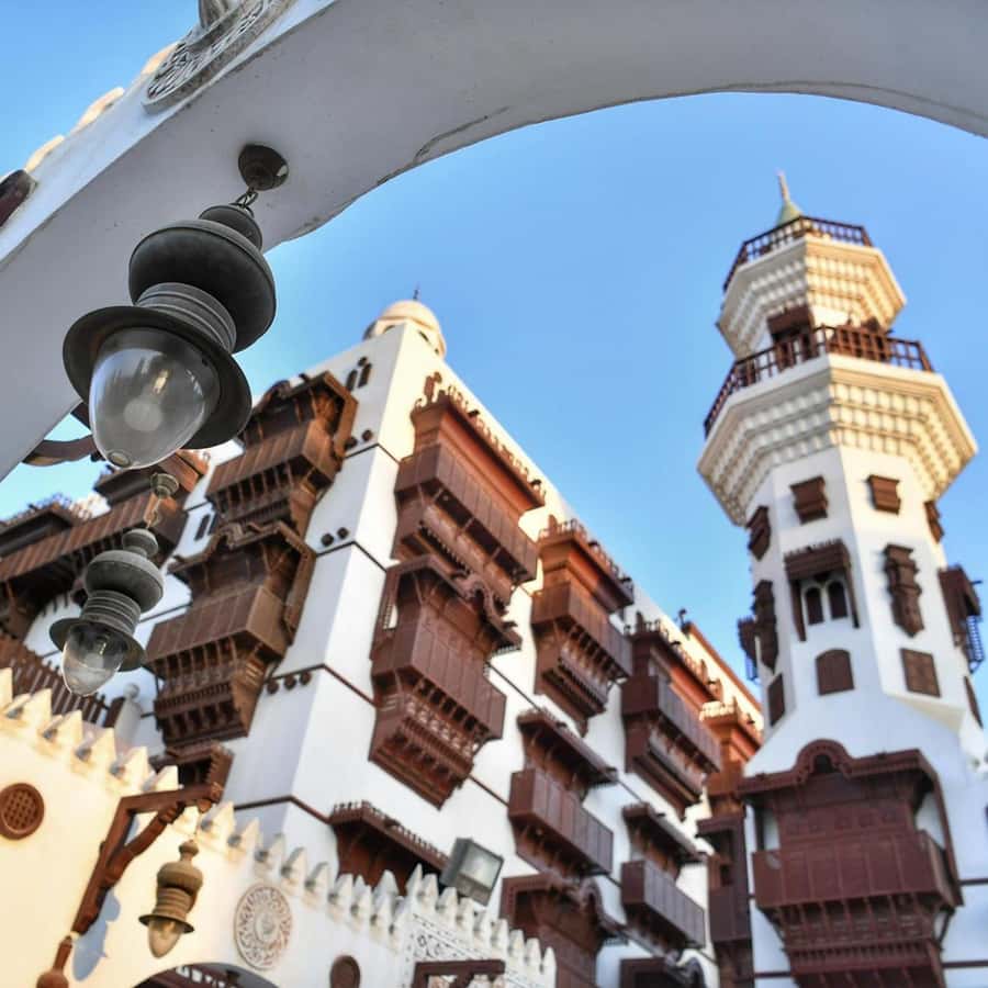 Jeddah: Al-Balad Old Town Tour with Guide - Bedouin Market and the practical side of shopping