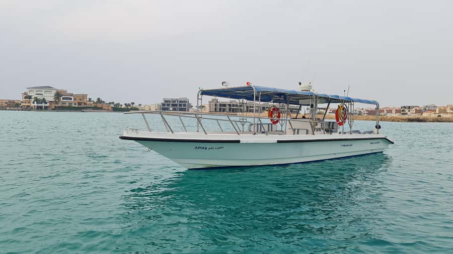 Jeddah: Bayada Leisure Boat Trip with Snorkeling - Bayadah Island and the long shallow-water stop