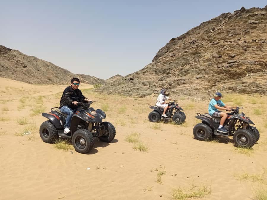 Jeddah Desert Safari: Quad Biking, Camel Farm & Sunset Views - Tea, photos, and a quieter desert pause