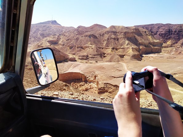 Jeep tour adventure Eilat mountains - Through the Solomon River valley